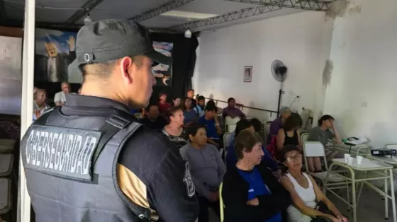 Adultos mayores fueron capacitados en ciberseguridad en Cerrillos