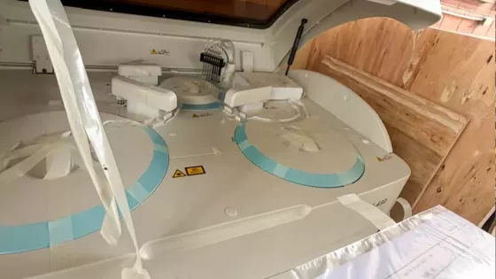 El Hospital San Vicente de Paúl de Orán incorporó un moderno autoanalizador de laboratorio