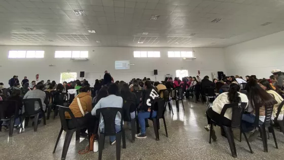 Formación docente en Anta: herramientas de inteligencia artificial y RCP para las aulas
