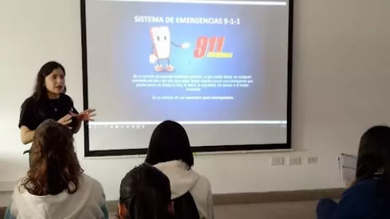 Alumnos de la Escuela Favaloro visitaron el Sistema de Emergencias 9-1-1