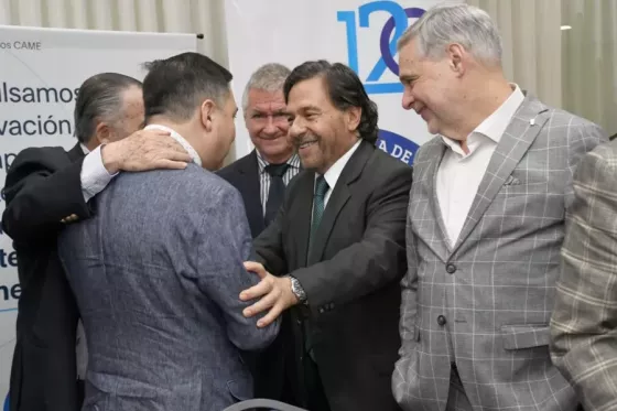 Gustavo Sáenz en el aniversario de la Cámara de Comercio e Industria de Salta.