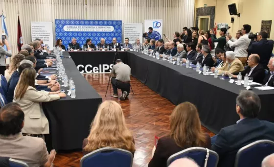 Gustavo Sáenz en el aniversario de la Cámara de Comercio e Industria de Salta.