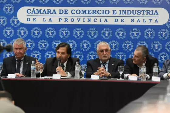Gustavo Sáenz en el aniversario de la Cámara de Comercio e Industria de Salta.