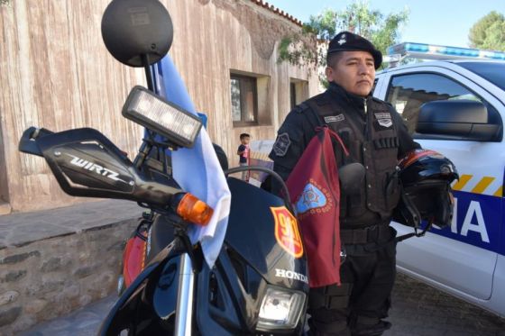 Se refuerza la operatividad policial con nuevos móviles en los Valles Calchaquíes