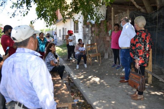 Reuniones vecinales de seguridad en distintos barrios de la Capital