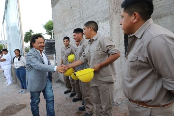 Chicoana: el gobernador Sáenz recorrió el Ente Frigorífico que genera 100 puestos de trabajo