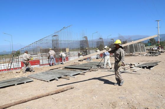 Circunvalación noroeste: comenzó la construcción de un puente y se prepara el inicio de otras etapas de la obra