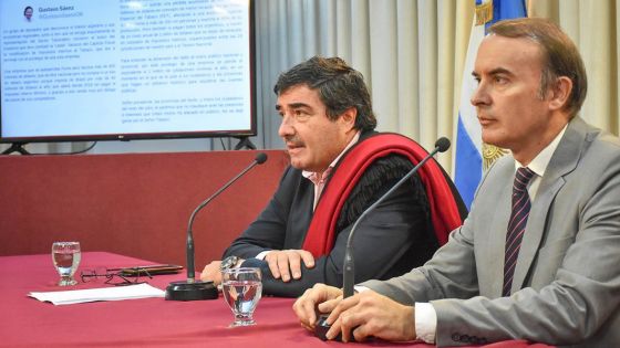 Conferencia de prensa del ministro De los Ríos y Cornejo.