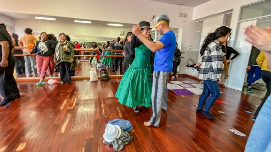 Curso de corporeidad: aprender con color, innovación y movimiento.