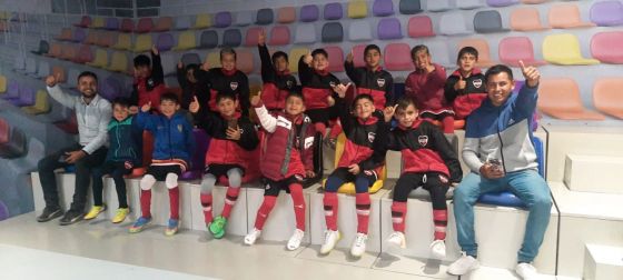 Los niños del equipo en Santiago del Estero.