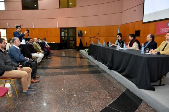El Gobierno y Wines Of Argentina realizaron una reunión de trabajo con bodegueros en Salta