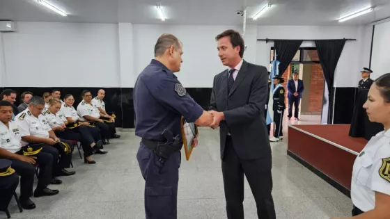 Policías de Salta recibieron reconocimiento por actos meritorios