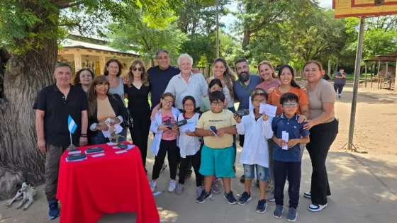 El Gobierno provincial fortalece las políticas públicas de salud visual con entrega gratuita de anteojos