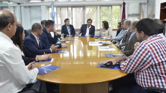 Educación y Producción unen estrategias para potenciar la agroindustria y el acceso al mercado laboral