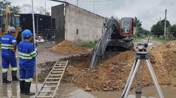 Avanza la ampliación de la colectora máxima en Orán para mejorar el sistema cloacal