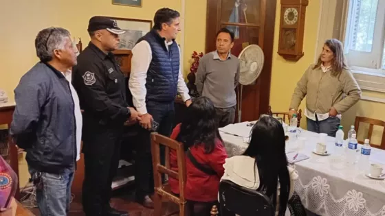 El Secretario de Seguridad visitó establecimientos educativos