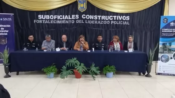 Capacitación en liderazgo y bienestar laboral para suboficiales de la Policía de la Provincia