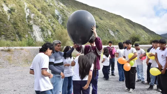 Realizaron pruebas para el lanzamiento de un globo estratosférico desde la Quebrada del Toro