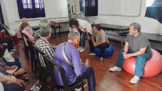 El hospital San Bernardo realizará el cierre del Mes del Parkinson con capacitación y taller