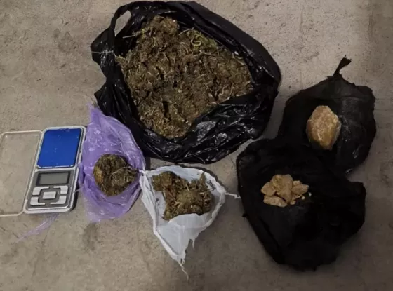 La Policía incautó más de 1000 dosis de droga en barrio Santa Ana