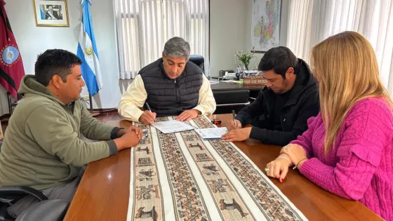 Desarrollo Social firmó convenios con municipios para fortalecer el acceso al financiamiento de emprendedores