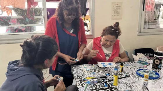 El Materno Infantil fortalece el rol de los cuidadores de pacientes pediátricos internados en áreas críticas