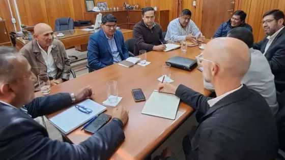 Reuniones regionales: legisladores de los Valles Calchaquíes plantearon a Vialidad nacional obras en la ruta 40