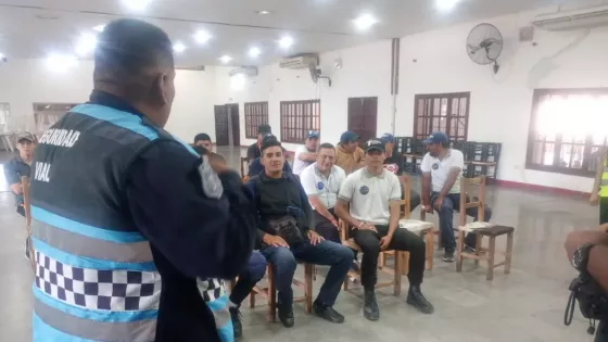Jornada integral de capacitación vial para inspectores municipales de Embarcación