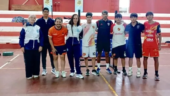 Evaluaron a jóvenes atletas de levantamiento olímpico en Rosario de la Frontera