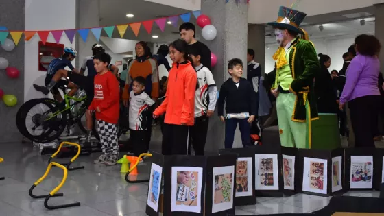 Los sábados las escuelas abren sus puertas para enseñar y promocionar la convivencia
