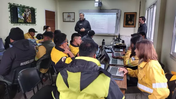 Brigadistas forestales salteños se capacitaron en Sistemas de Información Geográfica