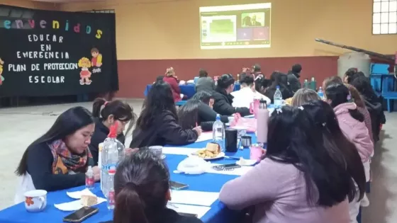 Defensa Civil capacitó a docentes de Salvador Mazza sobre gestión de riesgos