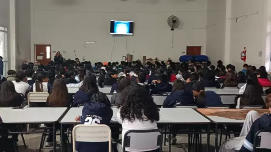 Promueven entornos escolares seguros y fortalecen la prevención sobre problemáticas sociales