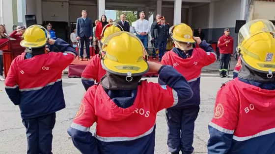 Reconocieron la importante labor de los bomberos voluntarios en Salta