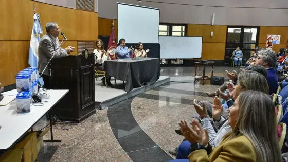 Salud Pública fortalece el trabajo territorial de los agentes sanitarios con un nuevo paradigma tecnológico