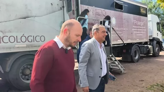 En Cerrillos se realizaron más de 120 prestaciones sanitarias en el camión oncológico