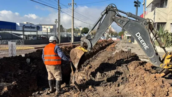 Aguas del Norte renovó nuevos tramos de cañerías en calle Junín