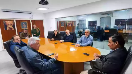 El Gobierno y la Cámara de Comercio articulan medidas para este sector de la economía