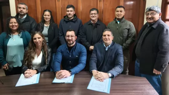 El Gobierno Provincial firmó un convenio interministerial para promover el bienestar y la protección de personas mayores