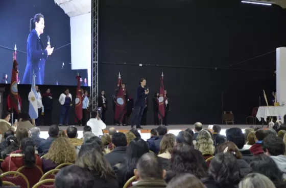 En Salta se analizaron los desafíos y oportunidades de la educación para jóvenes y adultos