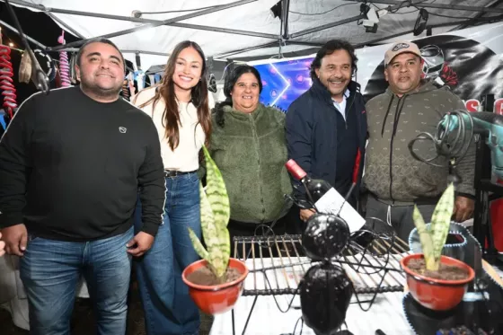 Metán de fiesta con Potencia: el gobernador Sáenz compartió la jornada junto a más de 16 mil vecinos y 150 emprendedores