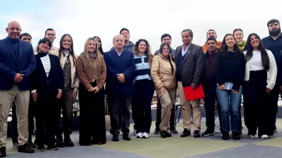 El ministro Lupión compartió una jornada de trabajo con jóvenes salteños
