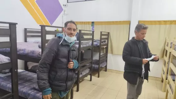En la noche más fría del año, el Hogar de Noche albergue 79 personas en situación de calle