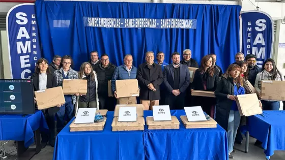 Se entregaron 22 antenas satelitales para consolidar el Hospital Público Digital y potenciar los operativos de Extramuros en el interior provincial
