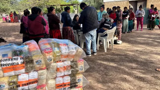 Operativo integral de entrega de módulos alimentarios a comunidades originarias de Tartagal
