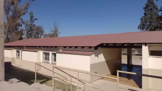 Refacciones en la escuela “César A. Torino” de Copo Quile