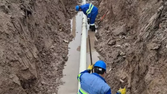 Aguas del Norte renovó un tramo de la red cloacal en Villa Lavalle