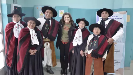 La primera Escuela Domiciliaria celebra 40 años acercando la educación a los estudiantes