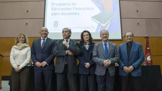El Gobierno profundiza la educación financiera con formación para docentes secundarios
