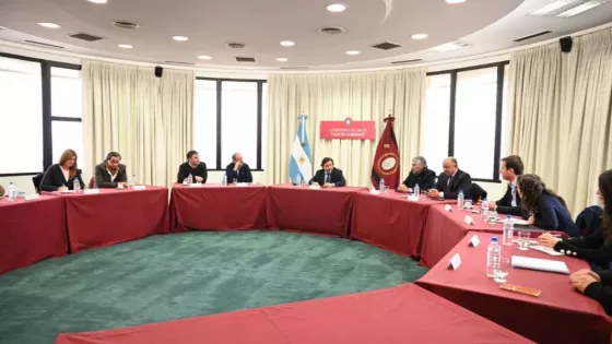 El Gobernador en reunión de gabinete: Monitoreo de cada área y anuncio de la asunción de las nuevas autoridades de Seguridad
